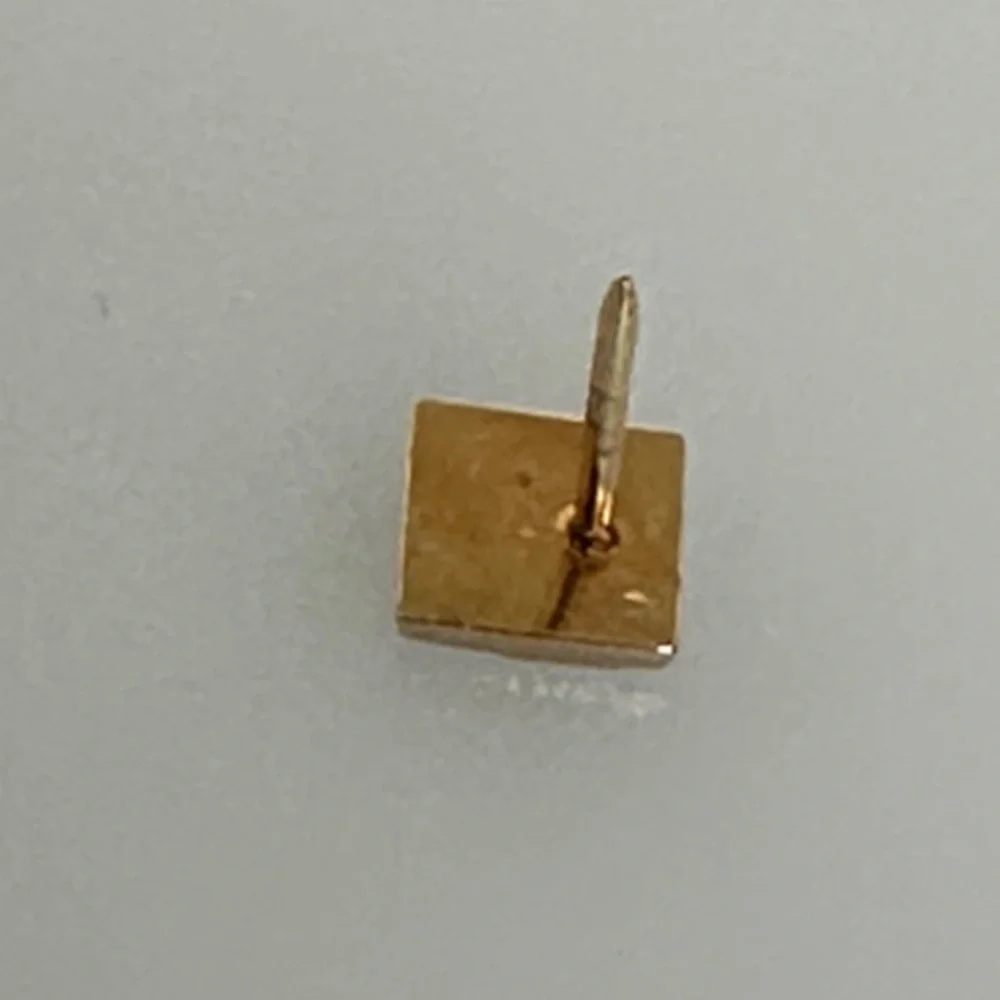 Elegant Gold Brooch